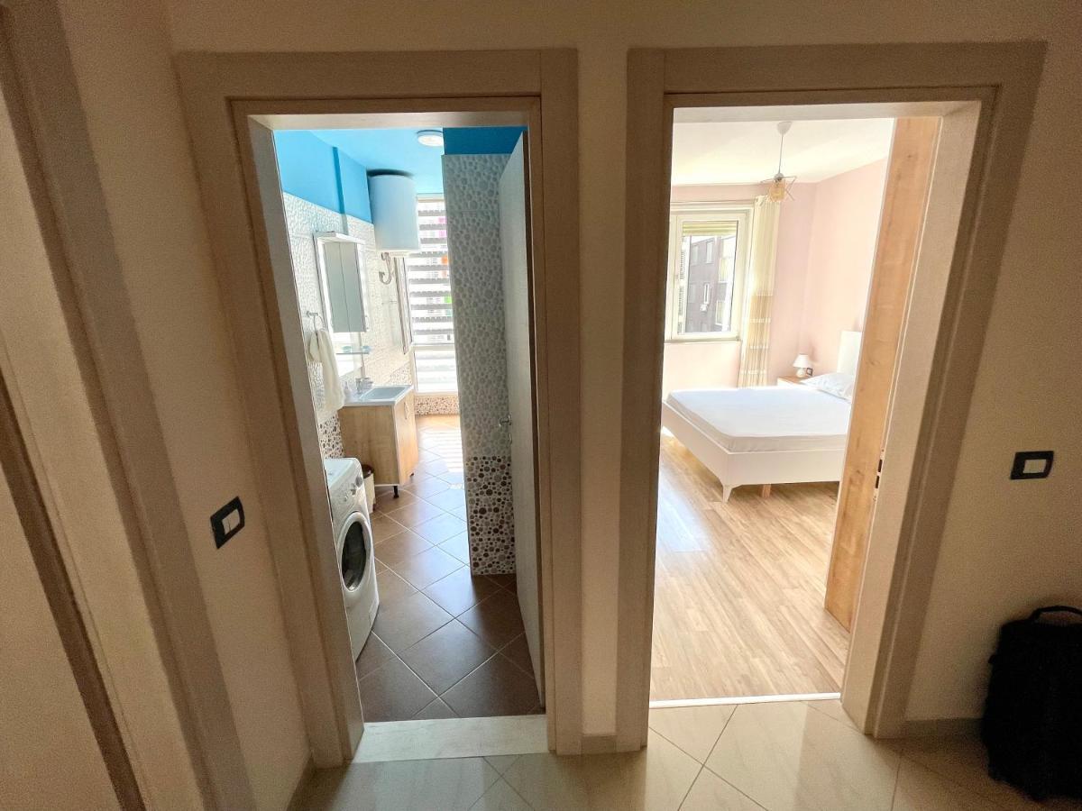 Modern & Cozy Apartment 티라나 외부 사진